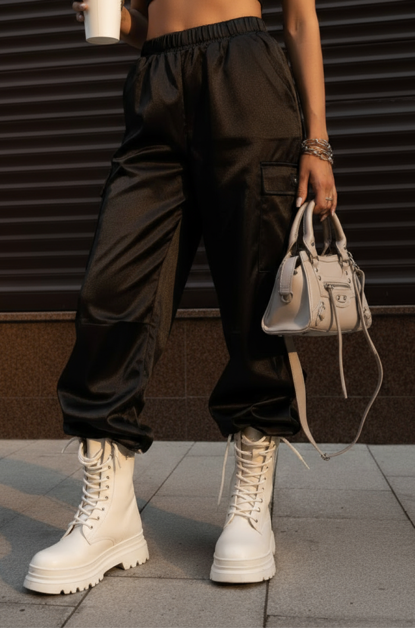 THE SATIN PARACHUTE – Satin Black